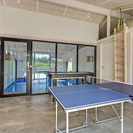 度假居 Stunning In Ejstrupholm With Kitchen *