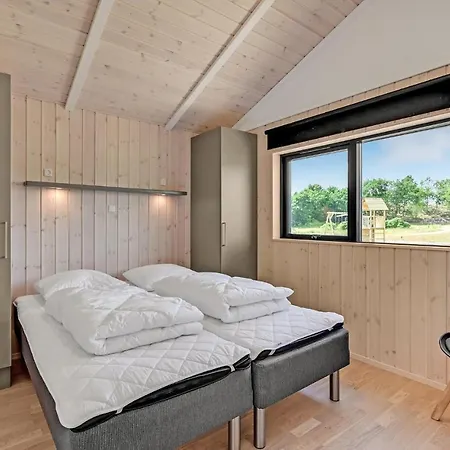 Stunning In Ejstrupholm With Kitchen 度假居